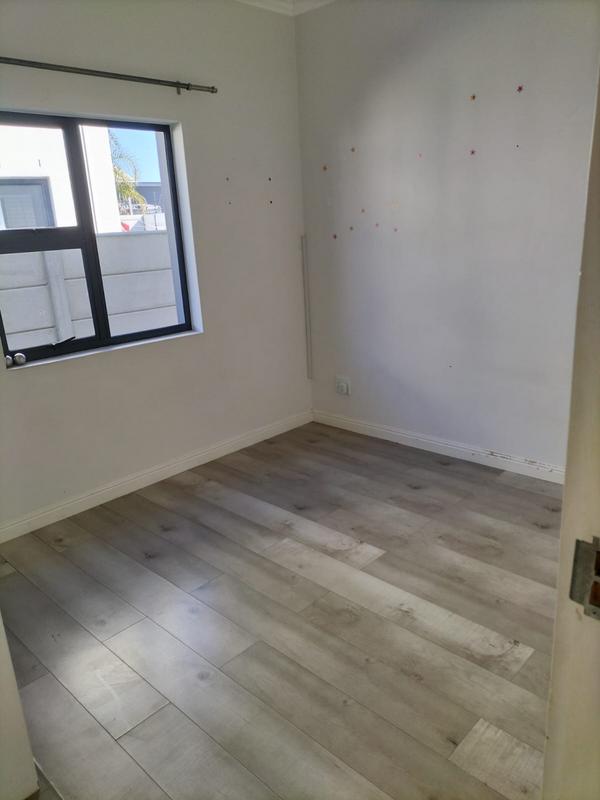 To Let 3 Bedroom Property for Rent in Parklands North Western Cape